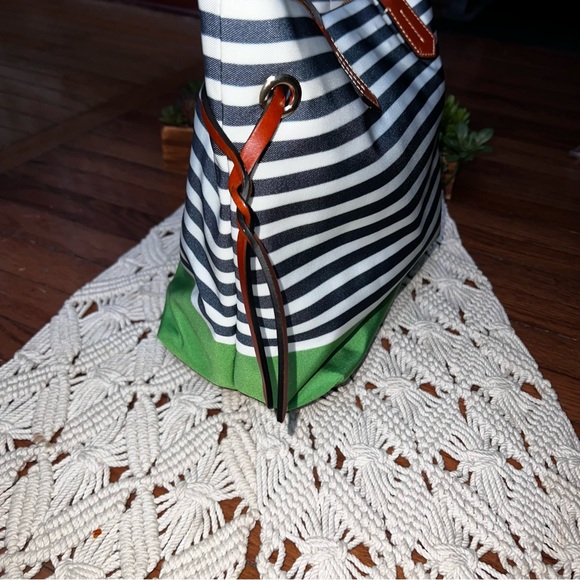 Dooney & Bourke | Sullivan Shopper Tote - Picture 7 of 10